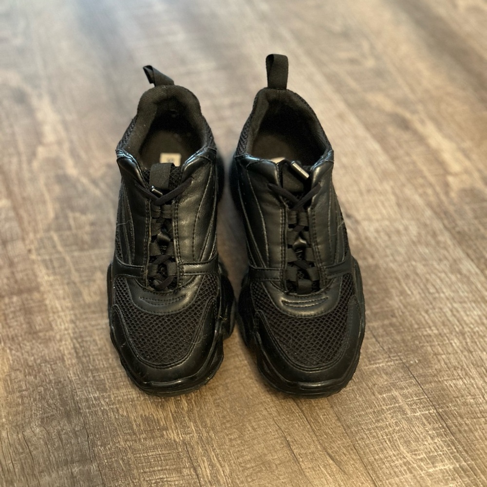 Steve Madden Women's City Soul Sneaker - Size 5.5